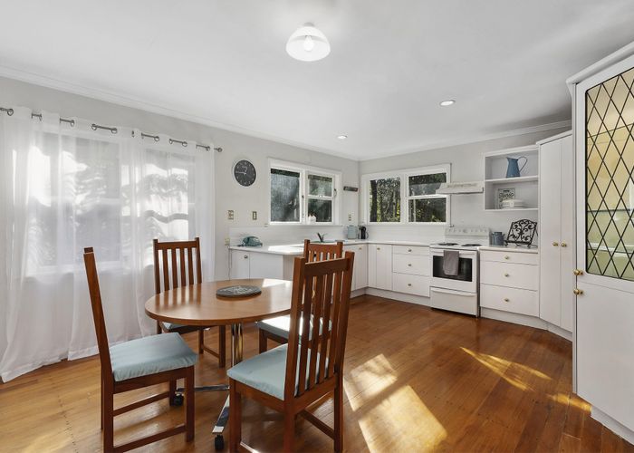  at 15a Romney Square, Tawa, Wellington, Wellington