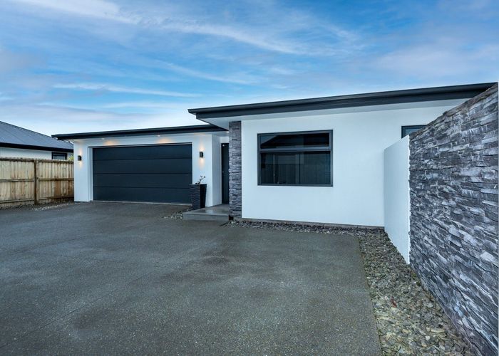  at 14 Blue Gum Place, New Brighton, Christchurch
