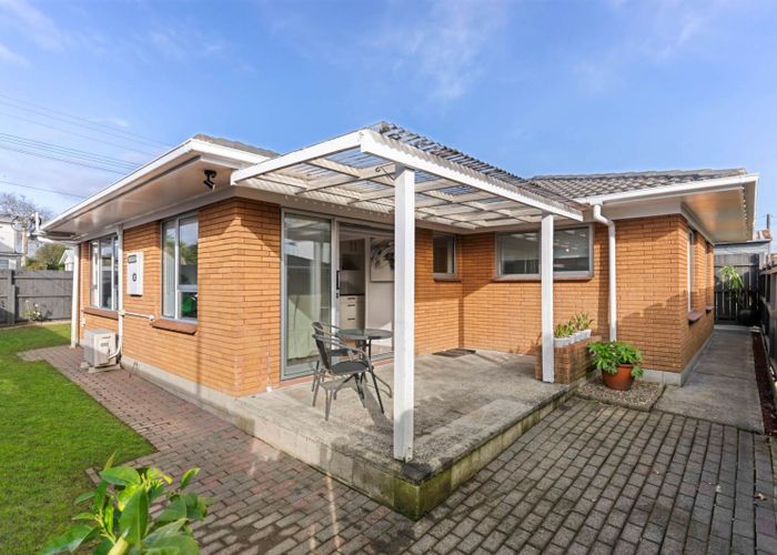  at 1/1 Levesque Street, Birkdale, North Shore City, Auckland