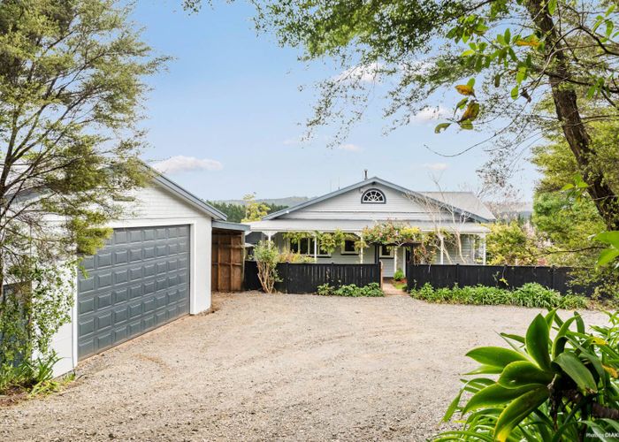  at 44 Puketaha Road, Swanson, Auckland