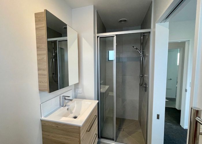  at 1/136  Simeon Street, Spreydon, Christchurch City, Canterbury