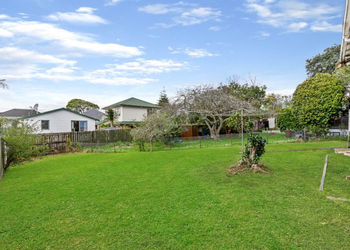  at 7 Amsterdam Place, Avondale, Auckland