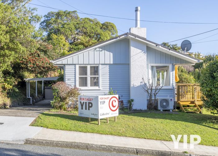  at 43 Catherine Crescent, Paparangi, Wellington