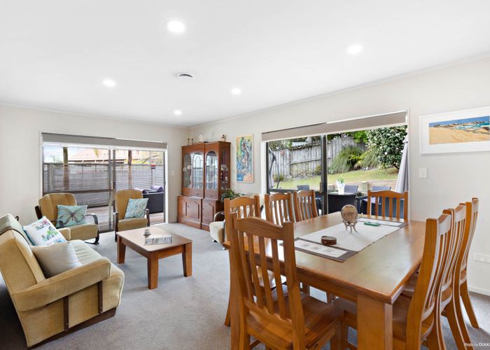  at 21 Kerlin Crescent, West Harbour, Auckland