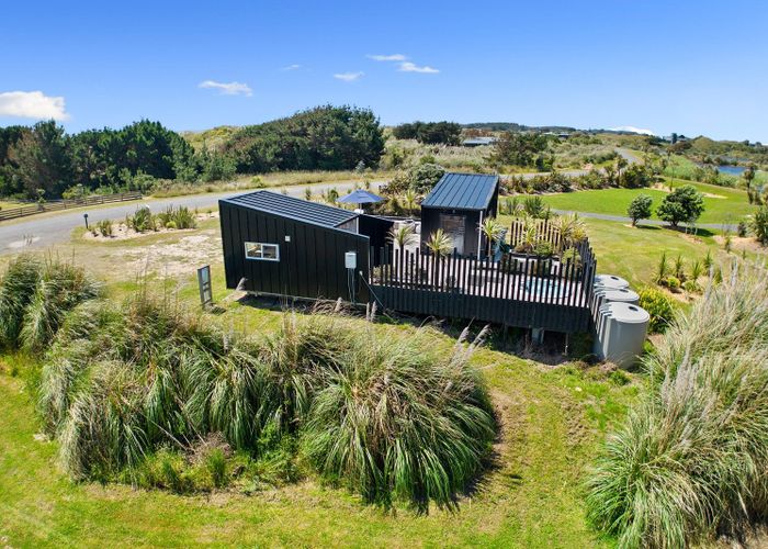 For sale 47 Reay Mackay Grove, Waikawa Beach, Horowhenua, Manawatu / Whanganui homes.co.nz