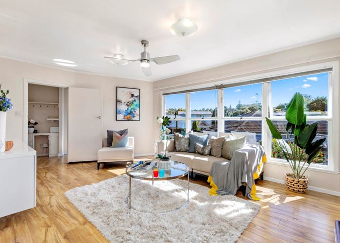  at 16 Merriefield Avenue, Forrest Hill, Auckland