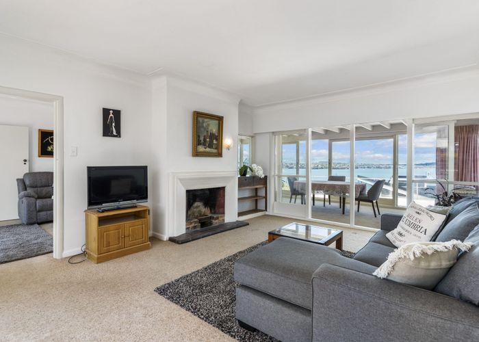  at 1/26 Tizard Road, Birkenhead, Auckland