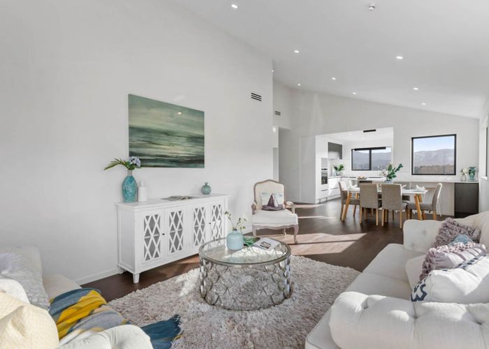  at 40 San Prospero Crescent, Henderson, Auckland