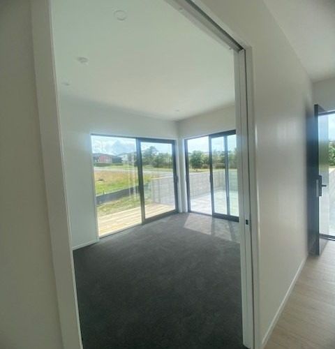  at 42 Mahutonga, Beachlands, Manukau City, Auckland