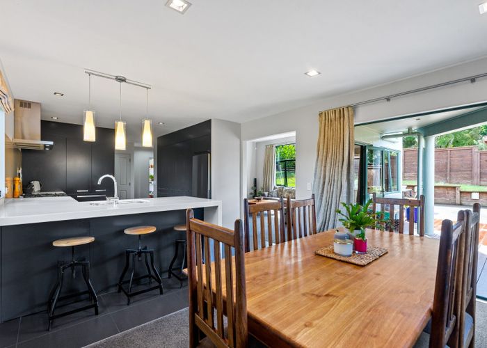  at 34 Lagoon Way, West Harbour, Waitakere City, Auckland