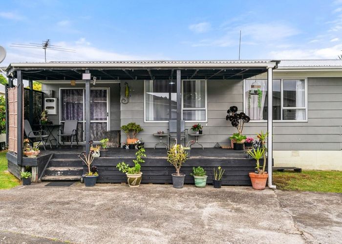  at 5 Citril Place, Red Hill, Papakura