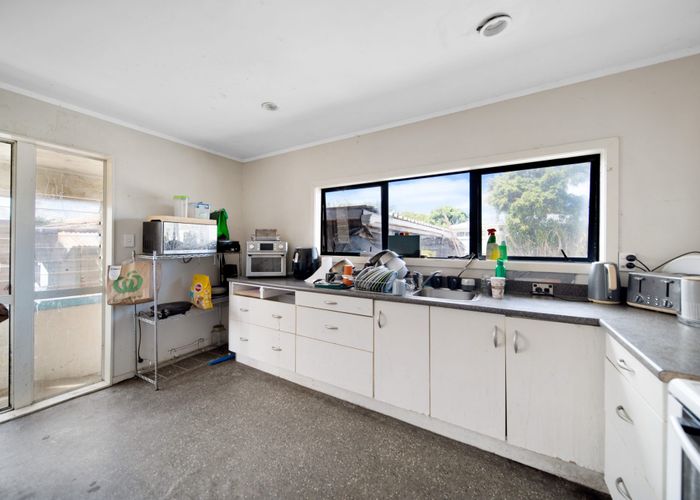  at 51 Luke Street, Otahuhu, Auckland