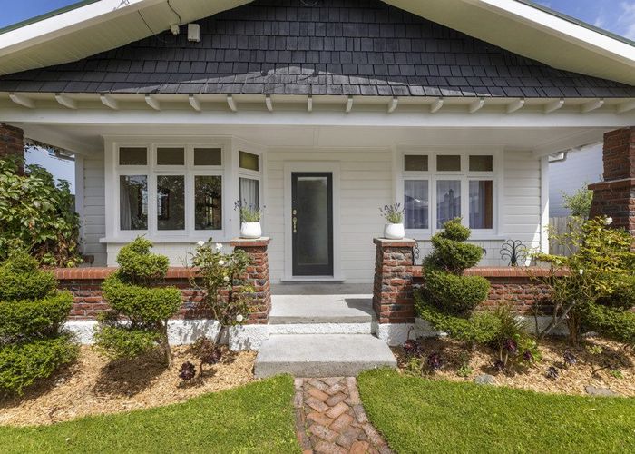  at 10 Pretoria Avenue, Saint Clair, Dunedin, Otago