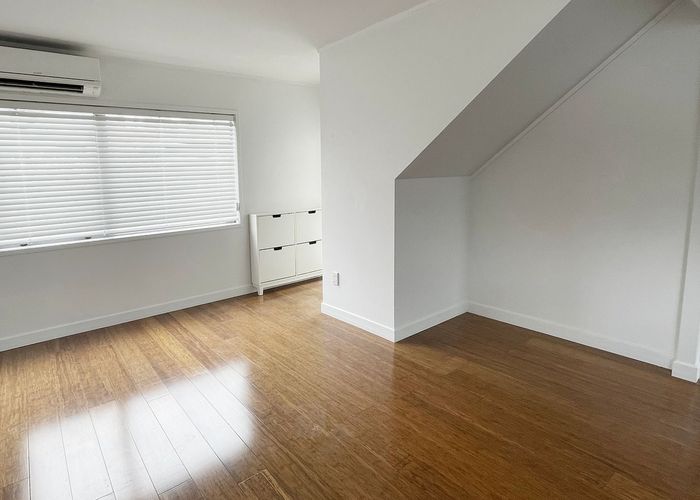  at 17 Caspian Close, New Lynn, Waitakere City, Auckland