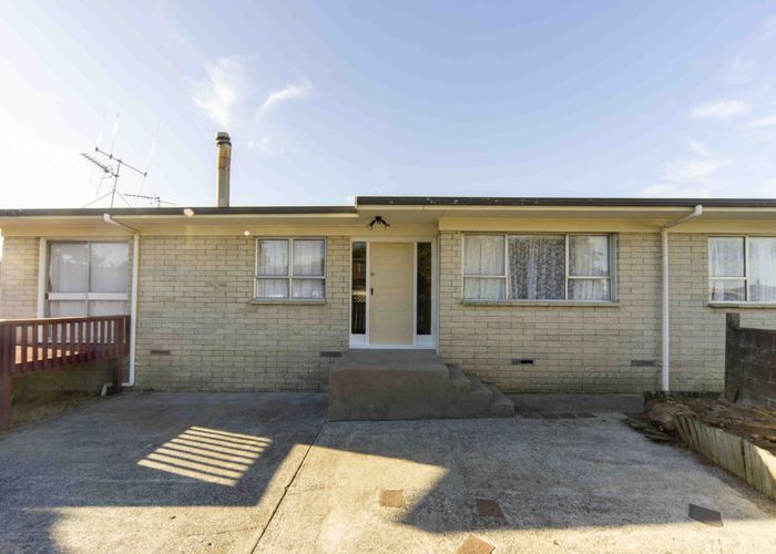  at 21 Oakfield Crescent, Pukete, Hamilton, Waikato