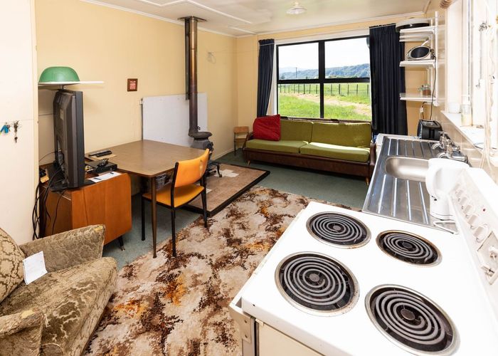  at 829 Nelson Creek Road, Hochstetter, Dobson