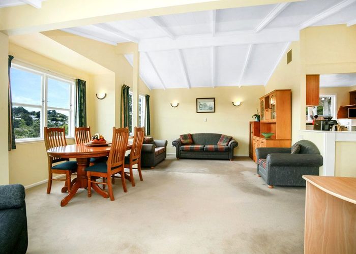  at 9 Innes Way, Newlands, Wellington