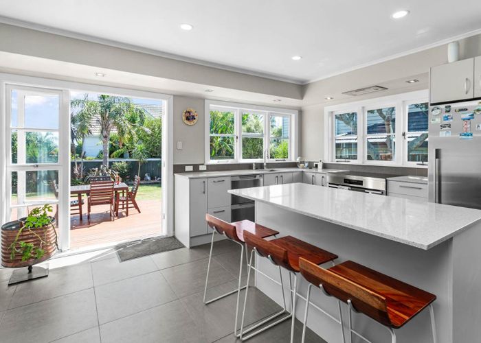  at 28 James Laurie Street, Henderson, Waitakere City, Auckland
