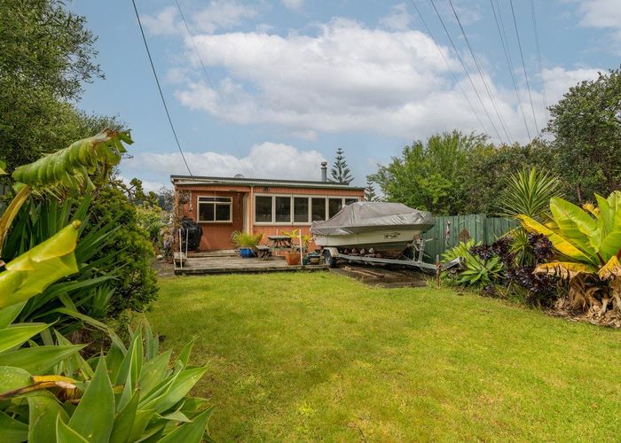  at 132B Oakura Road, Ōakura, Hikurangi