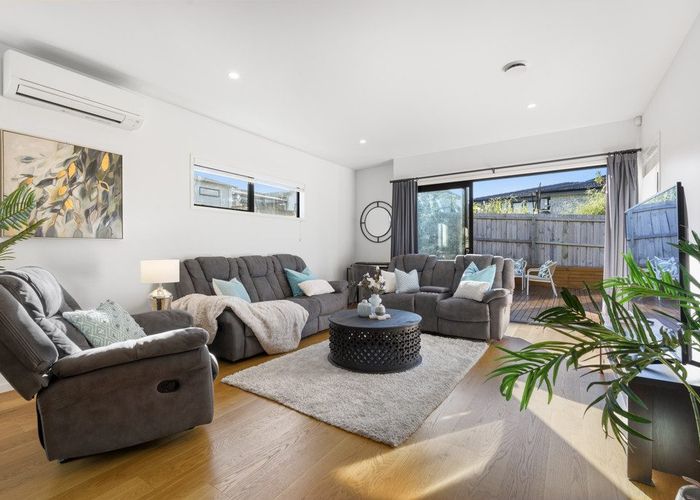  at 17 Patrick Rice Drive, Swanson, Waitakere City, Auckland