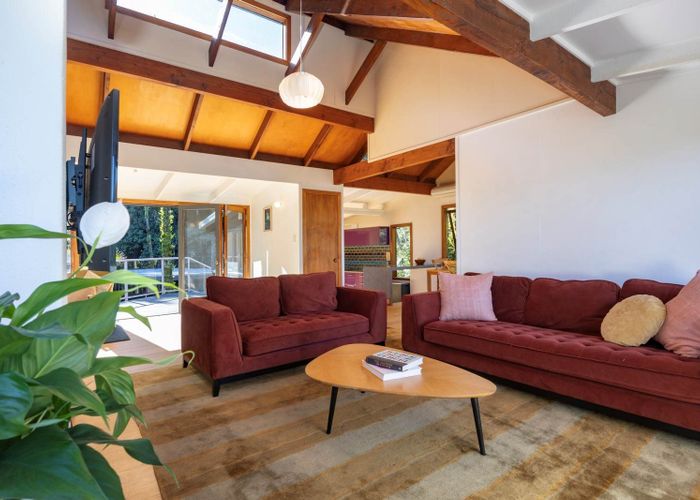  at 9c & 9d Waima Crescent, Titirangi, Waitakere City, Auckland