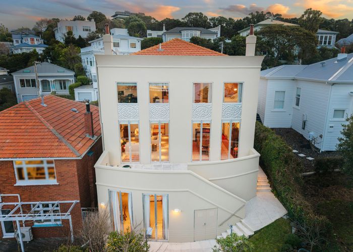  at 6 Wesley Road, Kelburn, Wellington, Wellington