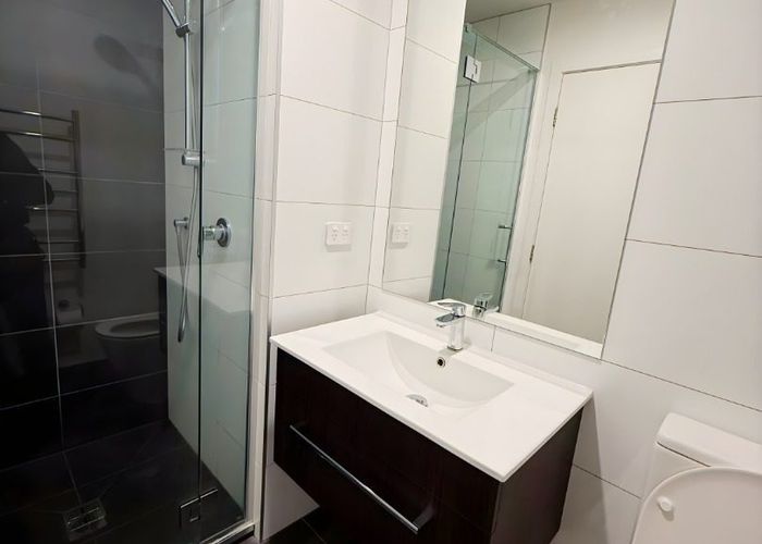  at 706B/8 Lakewood Court, City Centre, Manukau City, Auckland