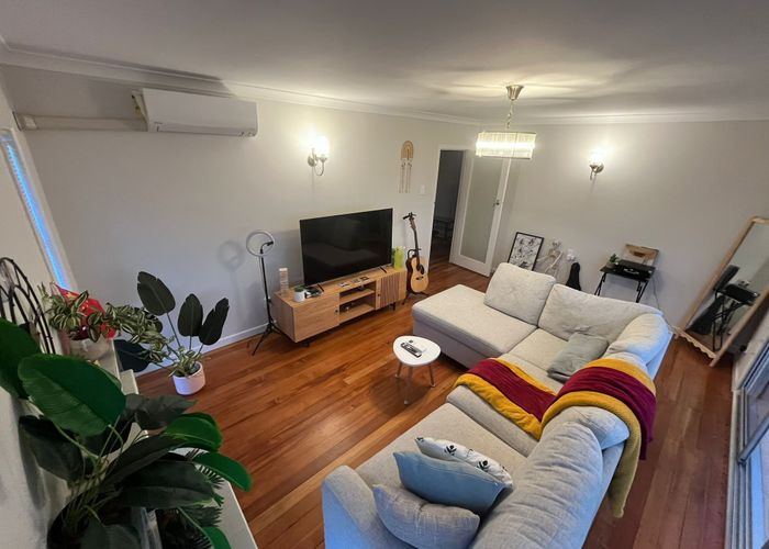  at 3 Hall Road, Glenfield, North Shore City, Auckland