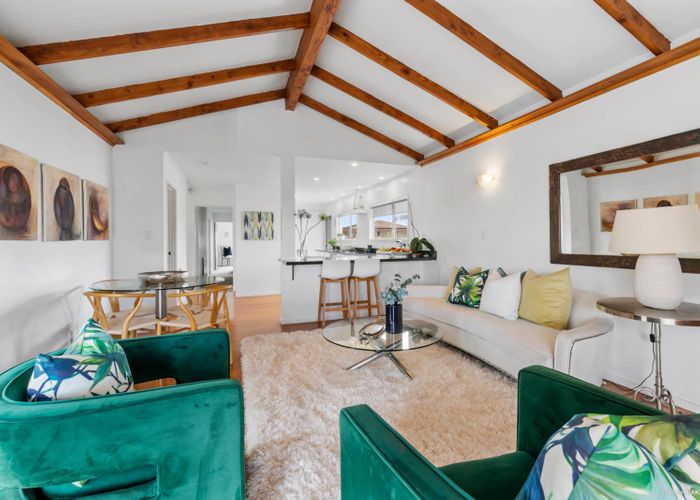  at 17 Curacao Place, Half Moon Bay, Auckland