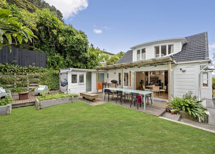  at 5 Manuka Terrace, Eastbourne, Lower Hutt