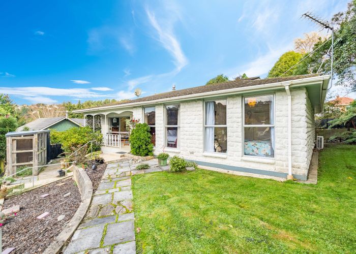  at 35 Glenross Street, Glenross, Dunedin