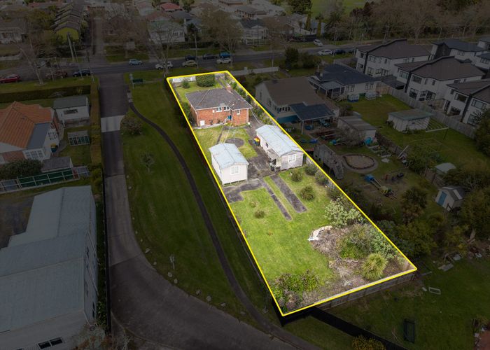  at 51 Seabrook Avenue, New Lynn, Waitakere City, Auckland