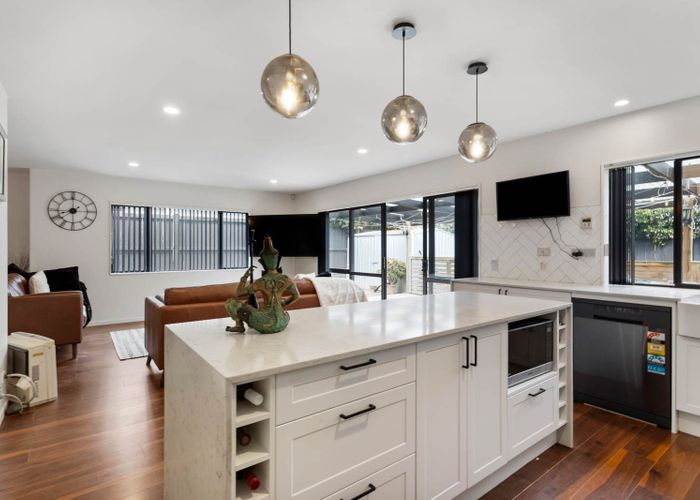  at 89 Baverstock Road, Flat Bush, Manukau City, Auckland