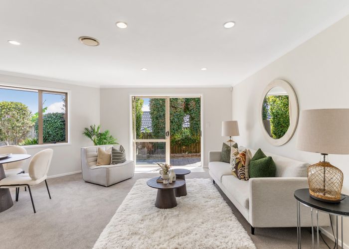  at 5 Sunvista Avenue, Oteha, North Shore City, Auckland