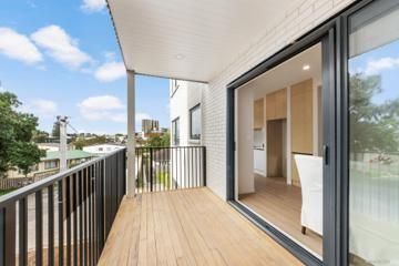  at 4/1 Kaponga Crescent, New Lynn, Waitakere City, Auckland