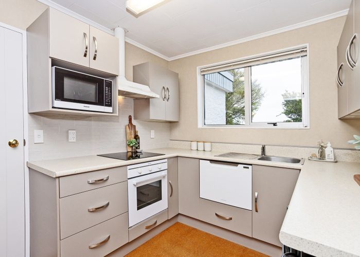  at 2/12 Catherine Street, Windsor, Invercargill, Southland