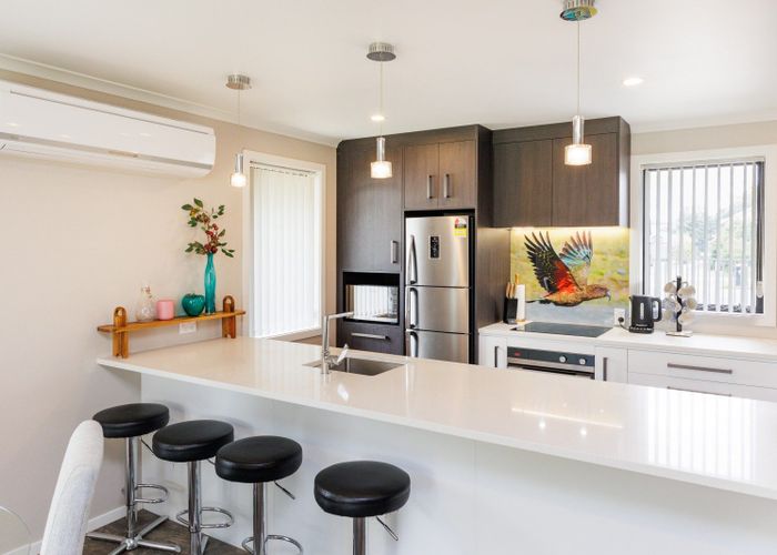  at 6 Bryant Street, Takaro, Palmerston North
