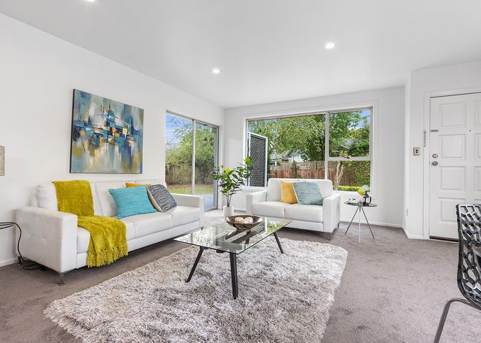  at 21 De Bloge Place, Burwood, Christchurch