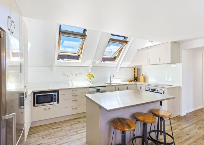  at 29 Eruini Street, Waikanae Beach, Waikanae