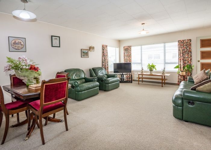  at 2/411 Avenue Rd W, Saint Leonards, Hastings