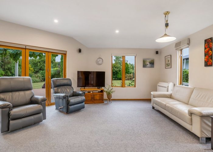  at 86 Albert Street, Winton, Winton