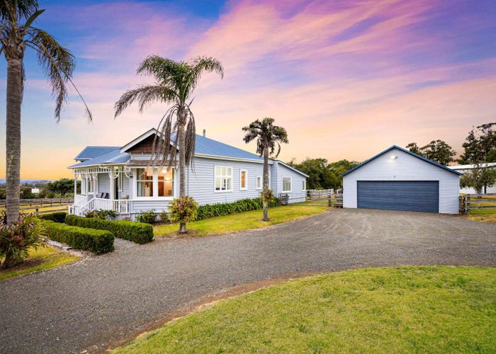  at 100 Hamilton Road, Waimauku, Rodney, Auckland