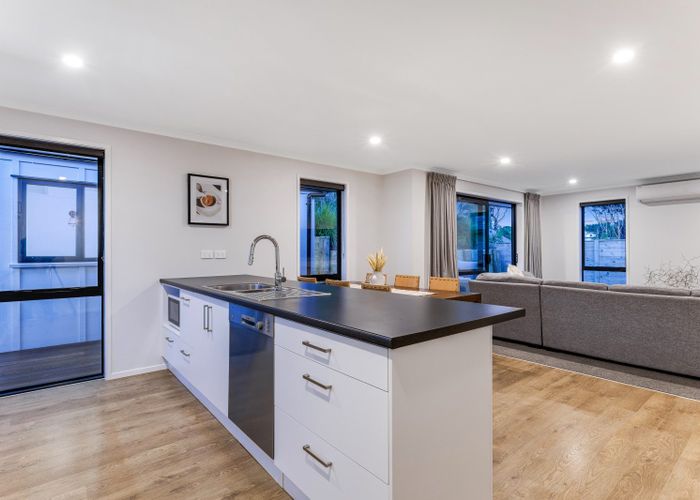  at 6 Martingale Drive, Whitby, Porirua, Wellington