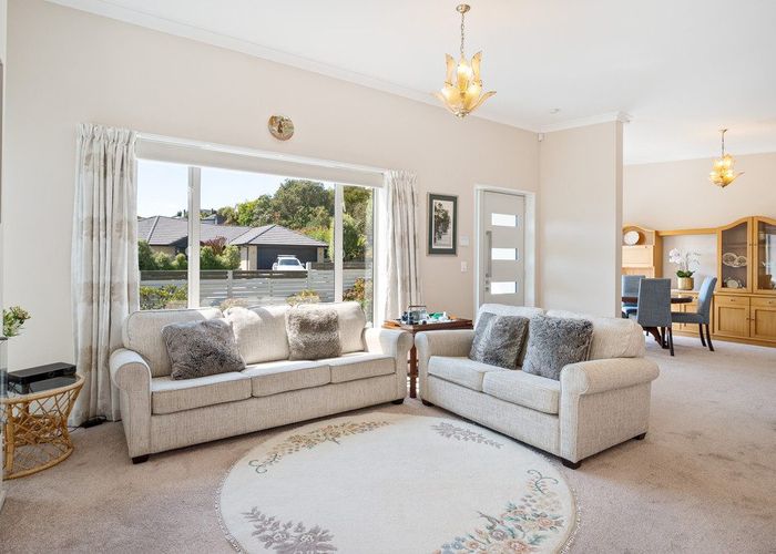  at 1/4 Woodlau Rise, Huntsbury, Christchurch