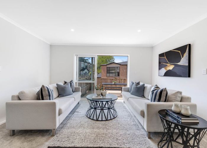  at 5 Pikareka Lane, Pakuranga, Manukau City, Auckland