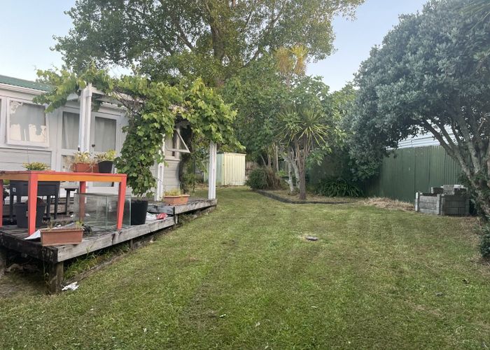  at 3 Vienna Place, Birkenhead, North Shore City, Auckland