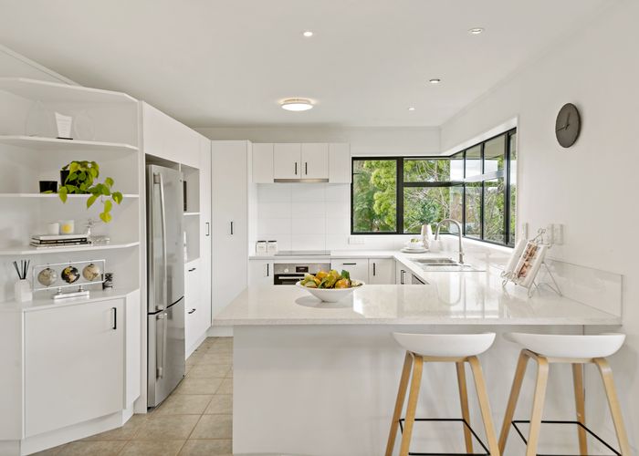  at 75 Kingdale Road, Henderson, Auckland