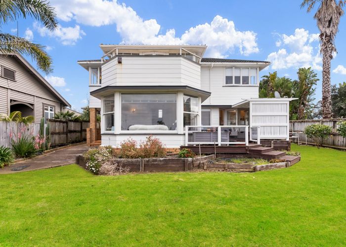  at 411 Lake Road, Takapuna, Auckland