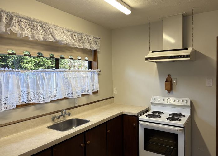  at 2/4 Payling Lane, Mairehau, Christchurch City, Canterbury