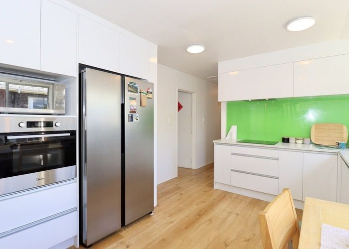  at 1/48 Mirrabooka Avenue, Botany Downs, Manukau City, Auckland